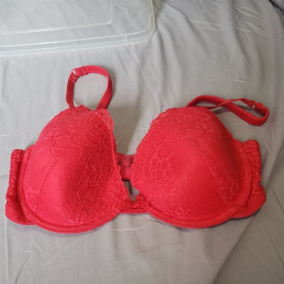 Bras - Picture 2 of 11